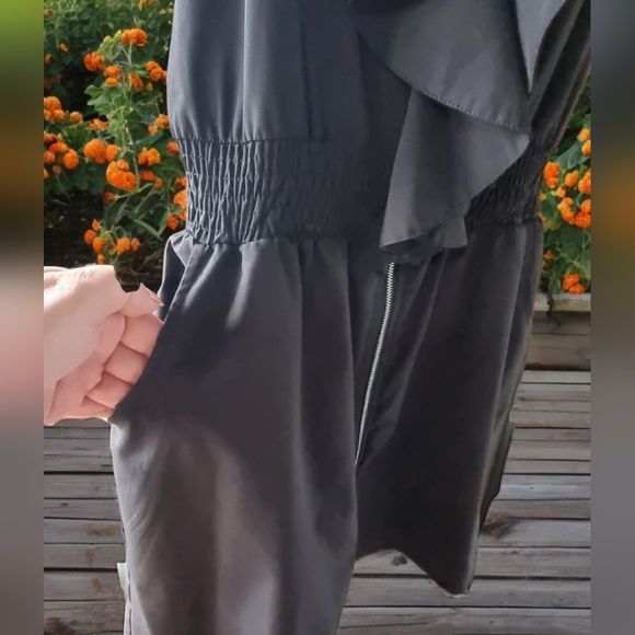 3/$40 Sale! Level 33 Seamless Collection of Toronto Front Ruffle & Zipper Dress - Picture 2 of 10